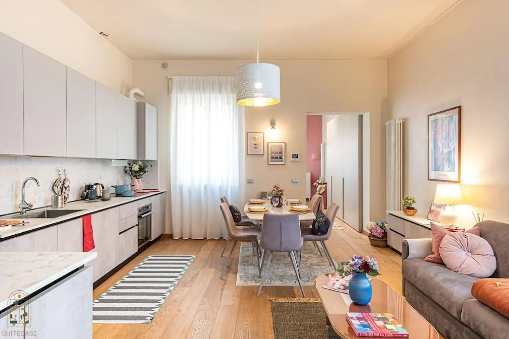 Madreperla Chic Apartment Viareggio Italy